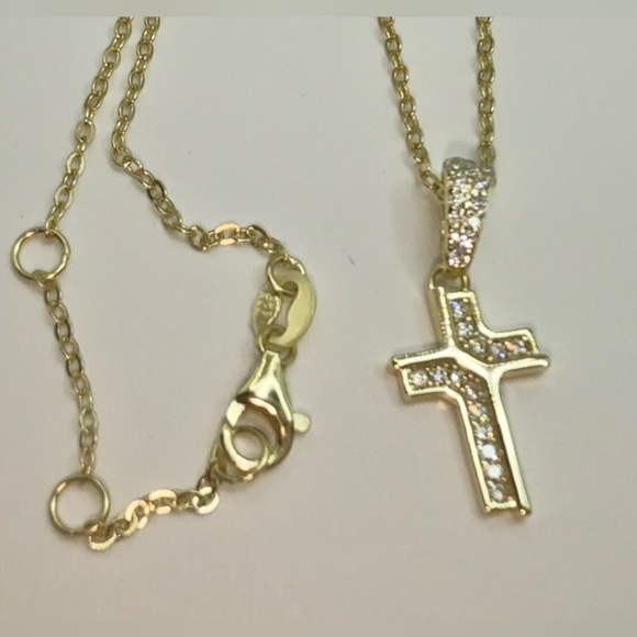 Dainty 18kt Gold Filled Moissanite Cross Necklace - Picture 1 of 9